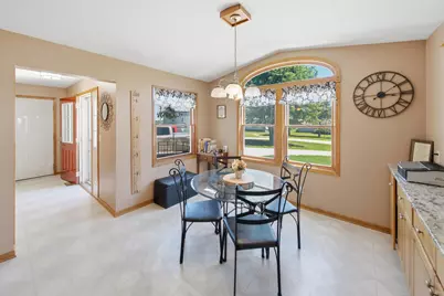 7524 58th St NE, Rochester, MN 55906 - Photo 5