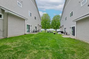 1283 County Road D Circle E, Vadnais Heights, MN 55109 - Photo 23