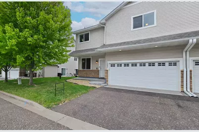 1283 County Road D Circle E #B, Vadnais Heights, MN 55109 - Photo 3