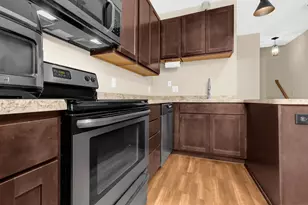 1283 County Road D Circle E, Vadnais Heights, MN 55109 - Photo 11