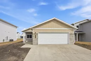 3842 Prairie Ln, Moorhead, MN 56560 - Photo 9