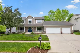 2937 Oakview Dr NE, Rochester, MN 55906 - Photo 1