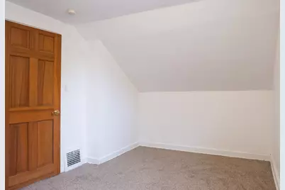 834 Algonquin Avenue, Saint Paul, MN 55119 - Photo 11