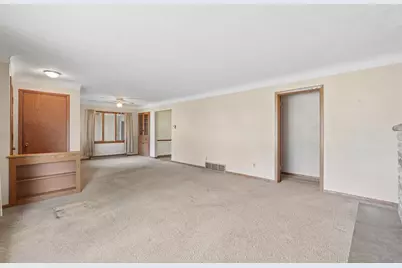 30625 Broadway Street, Lindstrom, MN 55045 - Photo 5