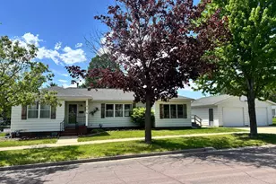 414 S Dewey St, Fairmont, MN 56031 - Photo 1