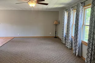 414 S Dewey St, Fairmont, MN 56031 - Photo 13