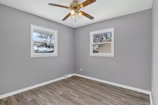 8941 48th Ave N, New Hope, MN 55428 - Photo 9