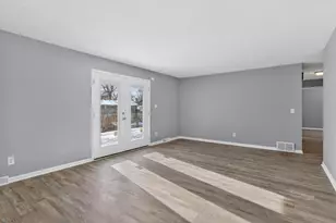 8941 48th Ave N, New Hope, MN 55428 - Photo 13