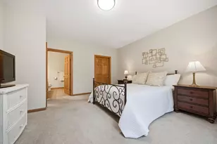 5090 Kelly Ct, White Bear Lake, MN 55110 - Photo 17
