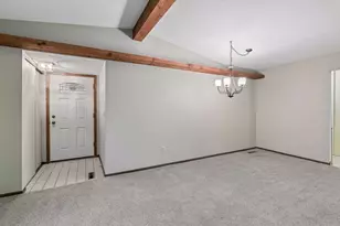 944 Zanzibar Ln N, Plymouth, MN 55447 - Photo 5