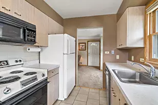 1552 Hoyt Ave E, Saint Paul, MN 55106 - Photo 11