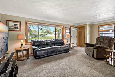 1552 Hoyt Avenue E, Saint Paul, MN 55106 - Photo 3