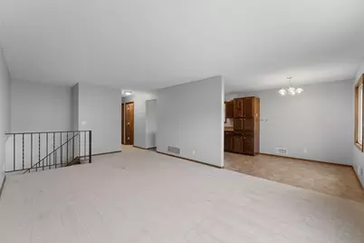 10276 Winter Place, Eden Prairie, MN 55347 - Photo 13