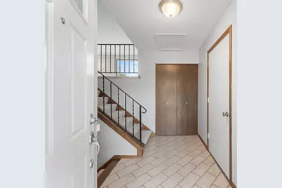 10276 Winter Place, Eden Prairie, MN 55347 - Photo 9