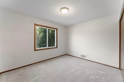 10276 Winter Place, Eden Prairie, MN 55347 - Photo 25