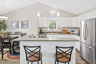 421 E Lake St, Waconia, MN 55387 - Photo 9