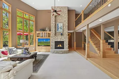 18751 Knollwood Circle, Lakeville, MN 55044 - Photo 9