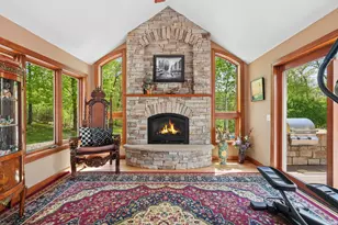 18751 Knollwood Cir, Lakeville, MN 55044 - Photo 17