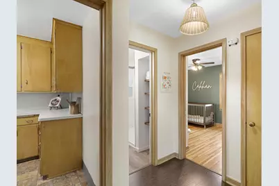 582 36 1/2 Avenue NE, Minneapolis, MN 55418 - Photo 5
