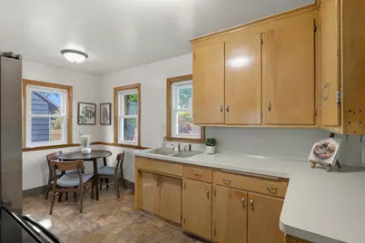 582 36 1/2 Avenue NE, Minneapolis, MN 55418 - Photo 11
