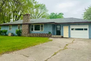 310 Oak St, Clements, MN 56224 - Photo 3