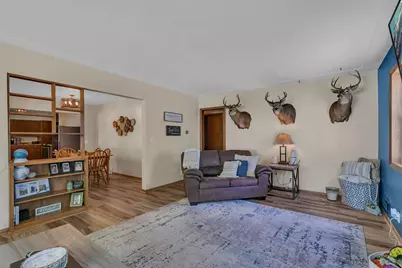 709 S Miller Avenue, Litchfield, MN 55355 - Photo 11