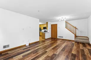 11256 Providence Ln, Eden Prairie, MN 55344 - Photo 5
