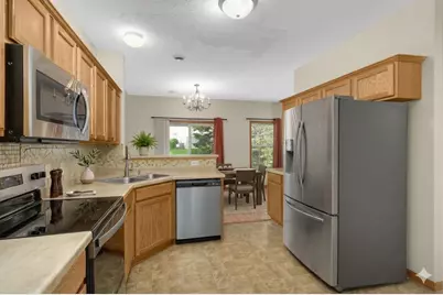 6869 Folkestone Road #614, Apple Valley, MN 55124 - Photo 5