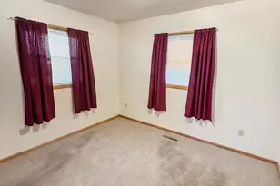 314 N Maple St, Ellsworth, MN 56129 - Photo 13