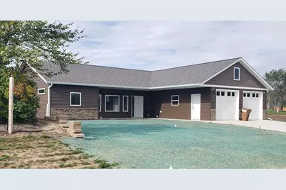 1019 8th Avenue NE, Perham, MN 56573 - Photo 1