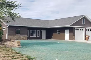 1019 8th Ave NE, Perham, MN 56573 - Photo 1