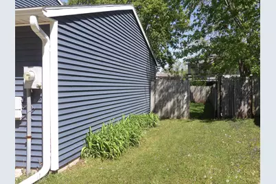 870 W Village Circle SE, Rochester, MN 55904 - Photo 3