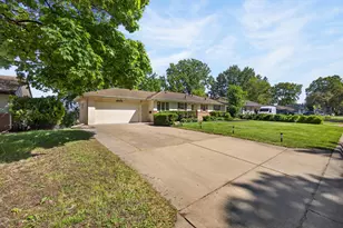 3035 Croft Dr, Saint Anthony, MN 55418 - Photo 43