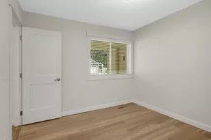 1390 Granada Tr N, Oakdale, MN 55128 - Photo 15