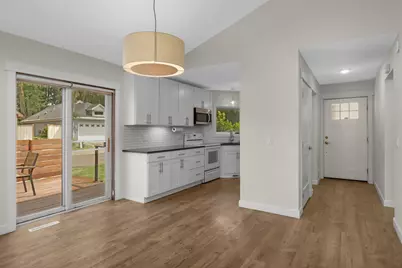 1390 Granada Trail N, Oakdale, MN 55128 - Photo 7