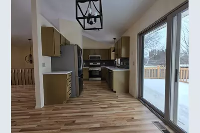 3914 Westbury Trail, Eagan, MN 55123 - Photo 9