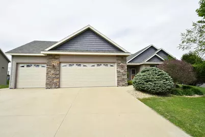 818 Augusta Avenue, Zumbrota, MN 55992 - Photo 3