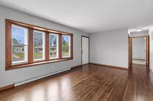 1633 Sherwood Ave, Saint Paul, MN 55106 - Photo 3