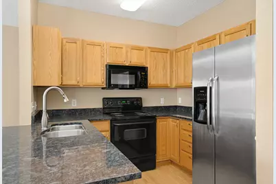 6833 Pine Crest Trl S, Cottage Grove, MN 55016 - Photo 5