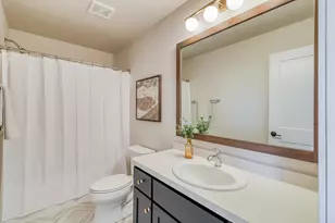 6722 Selkirk Dr S, Fargo, ND 58104 - Photo 25