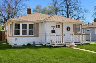 2434 9th Ave E, Hibbing, MN 55746 - Photo 1