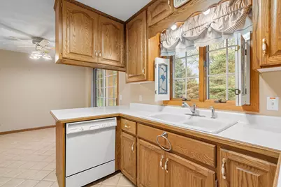 307 14th Place NW, Austin, MN 55912 - Photo 17