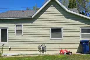 714 S Oak St, Fergus Falls, MN 56537 - Photo 3