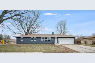 704 Washington Avenue, Fairmont, MN 56031 - Photo 1