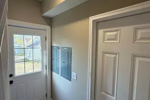 892 4th St E, Saint Paul, MN 55106 - Photo 23