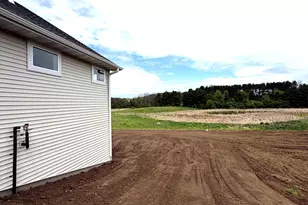 1575 Applegate Rd, New Richmond, WI 54017 - Photo 3
