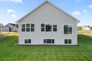 1575 Applegate Rd, New Richmond, WI 54017 - Photo 7