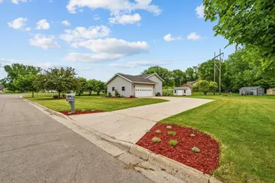 1230 Lenore Way, Fergus Falls, MN 56537 - Photo 7