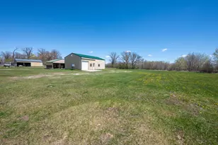 1017 E Kings Hill Rd, Hewitt, MN 56453 - Photo 3