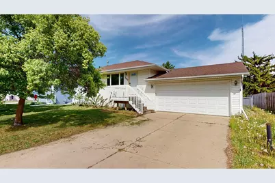 107 9th Avenue NE, Dodge Center, MN 55927 - Photo 1